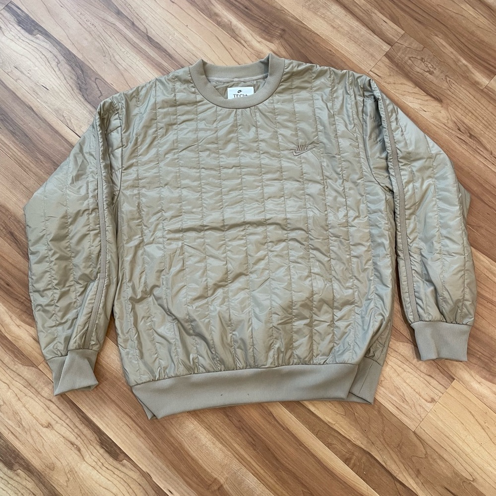 Nike Men's Beige Therma-fit Sweater